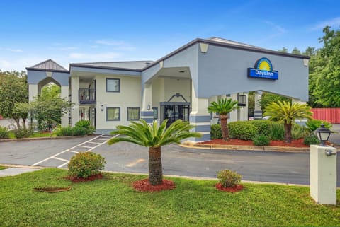 Days Inn by Wyndham Foley Hotel in Foley