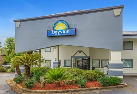 Days Inn by Wyndham Foley Hotel in Foley