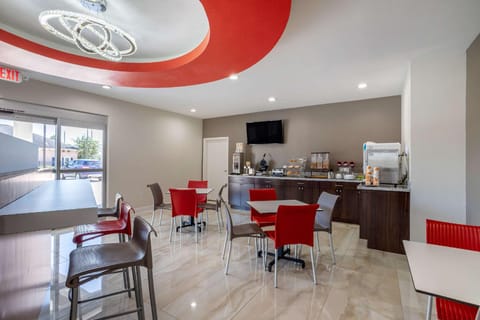 Econo Lodge Houston Northwest - Cypress Hotel in Cypress