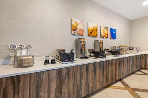 Comfort Inn & Suites Miami International Airport Hotel in Miami Springs