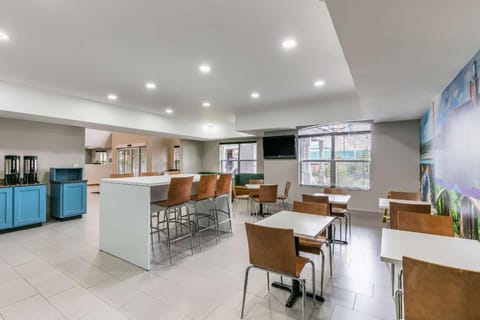 Clarion Pointe Columbus-Bradley Park Hotel in Phenix City