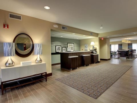 Quality Inn & Suites Quincy - Downtown Hotel in Quincy