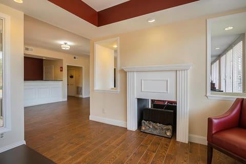 Red Roof Inn & Suites Scottsboro Hotel in Scottsboro