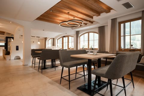 Bar/lounge