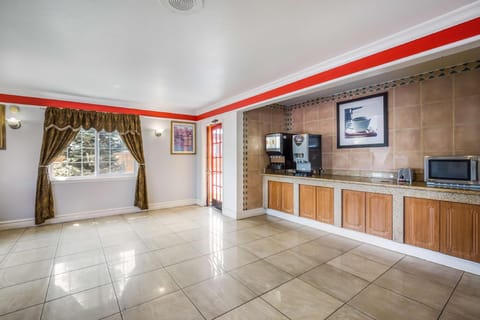 Americas Best Value Inn Denver Hotel in Montbello