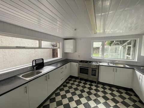 OYO Queens Quarter Hotel in Belfast