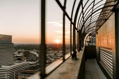 W Minneapolis - The Foshay Hotel in Loring Park