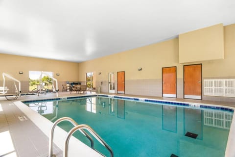 Comfort Suites Hotel in Mount Vernon