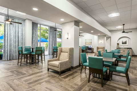 Wyndham Santa Barbara Hotel in Pompano Beach