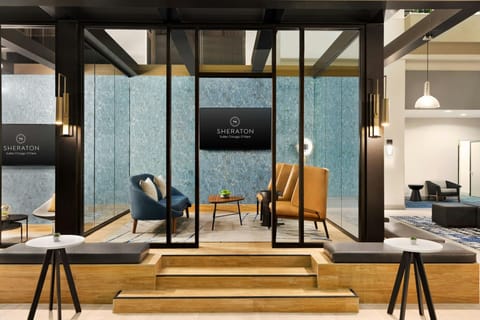 Sheraton Suites Chicago O'Hare Hotel in Rosemont