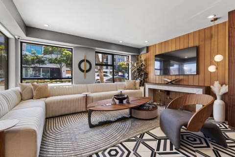 Infinity Hotel San Francisco, Tapestry Collection by Hilton Hotel in San Francisco