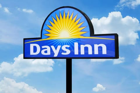Days Inn by Wyndham Thornton Hotel in Northglenn