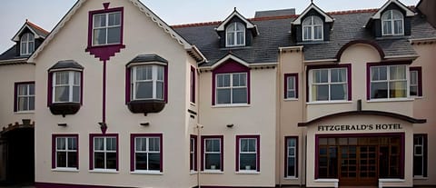Fitzgeralds Hotel Hotel in County Donegal