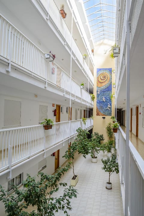 Apartamentos Avenida Hotel in Benidorm