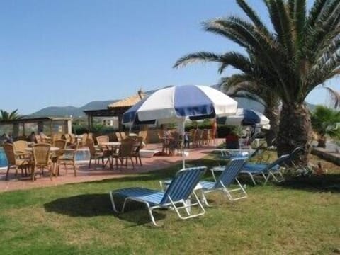 Hotel Oasis Hotel in Messenia
