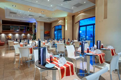 Paradise Bay Hotel Hotel in Malta