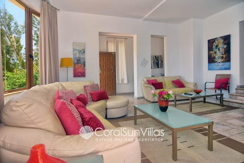 Exceptional Large Villa, Private Heated Pool, Complete Privacy, Prime Location Resort in Peyia