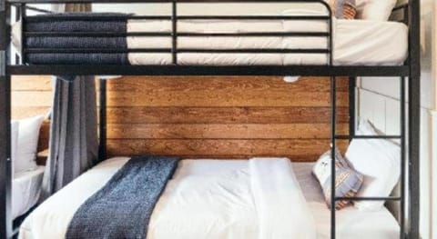 LOGE Breckenridge Hotel in Breckenridge