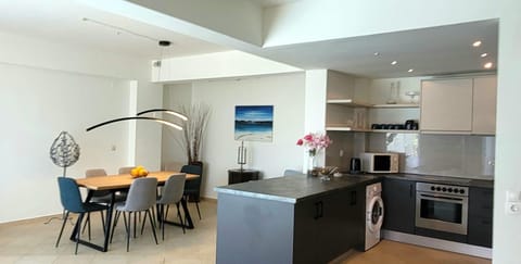 Spacious villa with private pool and sea view, just 150 meters from the sea Resort in Lasithi