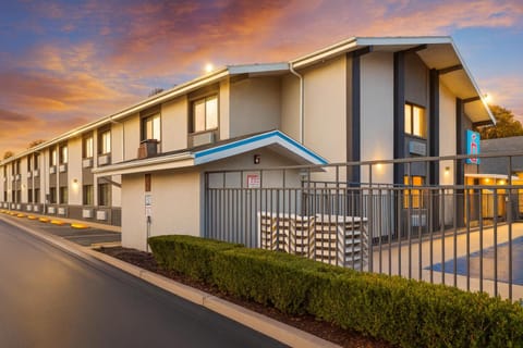 Motel 6 Ogden, UT- Downtown Hotel in Ogden