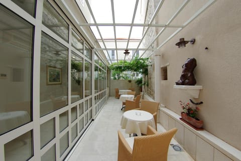 Hotel Croatia Hotel in Baška Voda