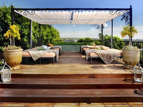 Petit Ermitage Hotel in West Hollywood