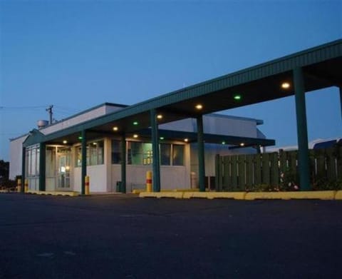 O'Hare Inn & Suites Hotel in Schiller Park