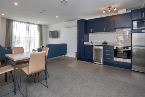 Ramada Suites by Wyndham Albany Hotel in Auckland