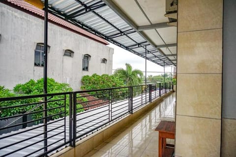 RedDoorz near Penimbangan Beach Singaraja Hotel in Buleleng