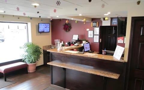 Regal Inn Chicago O'Hare - Franklin Park Motel in Northlake