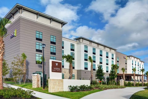 Home2 Suites by Hilton Melbourne Viera Hotel in Merritt Island
