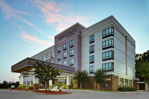 Four Points by Sheraton Birmingham Homewood Hotel in Homewood