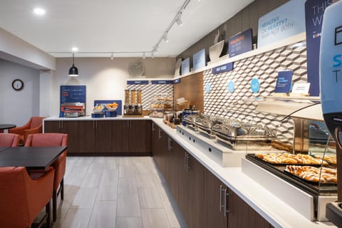 Holiday Inn Express Portland South - Lake Oswego By IHG Hotel in Lake Oswego