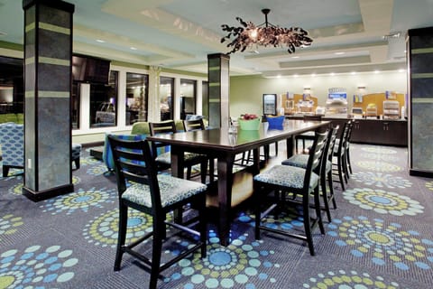 Holiday Inn Express Hotel & Suites Salem By IHG Hotel in Salem