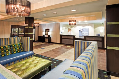 Holiday Inn Express Hotel & Suites Salem By IHG Hotel in Salem