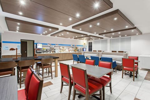 Holiday Inn Express Oakland Airport By IHG Hotel in San Leandro