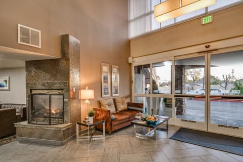 Holiday Inn Express Hotel & Suites Santa Clara By IHG Hotel in Santa Clara