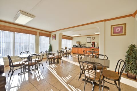 Econo Lodge Oklahoma City Northeast Hotel in Oklahoma City