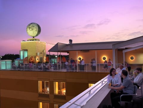 Moonrise Hotel Hotel in Saint Louis