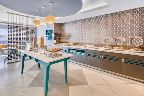 One Acapulco Costera Hotel in Acapulco