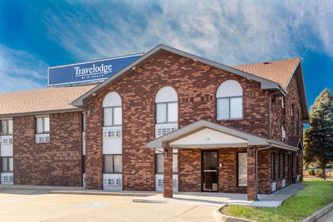 Travelodge by Wyndham Elkhart Hotel in Elkhart