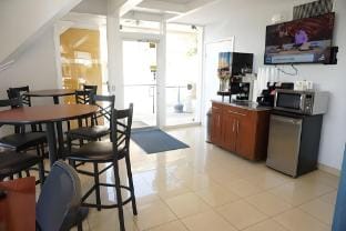 Hollywood Gateway Inn Motel in Hollywood