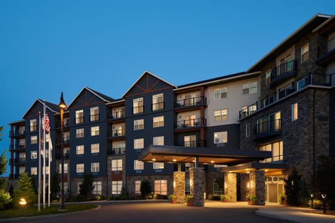 Hotel Canandaigua, Tapestry Collection by Hilton Hotel in Canandaigua Lake