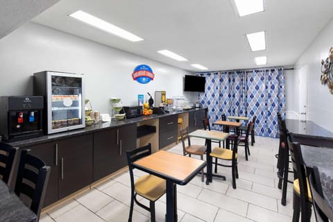 Baymont by Wyndham Selma Hotel in Selma