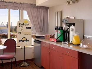 Days Inn By Wyndham Nashville North/Opryland Area Hotel in East Nashville