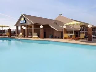 Days Inn By Wyndham Nashville North/Opryland Area Hotel in East Nashville