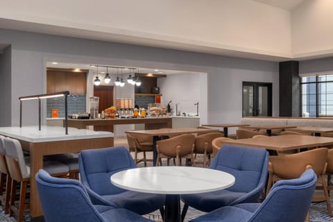 Homewood Suites by Hilton Fresno Hotel in Fresno
