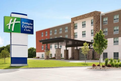 Holiday Inn Express & Suites Bardstown By IHG Hotel in Bardstown