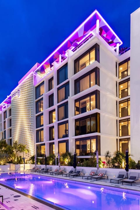 Moxy Miami South Beach Hotel in Flamingo Lummus