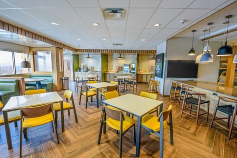 Fairfield by Marriott Inn & Suites Scranton Montage Mountain Hotel in Scranton